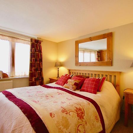 The Old Forge Bed & Breakfast East Kennett Екстериор снимка