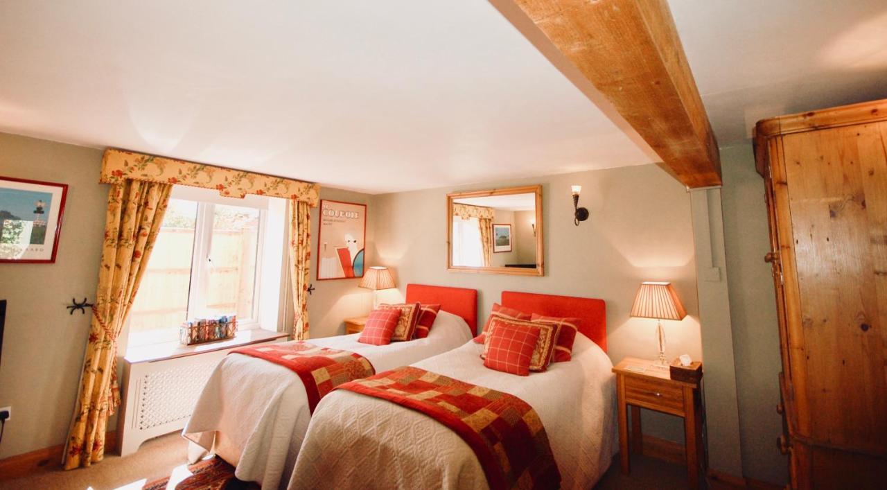 The Old Forge Bed & Breakfast East Kennett Екстериор снимка
